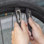 Zestaw narzędzi rowerowych 14W1 RB2001