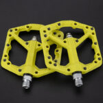 Pedały rowerowe nylonowe 2021-12AGN