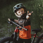 Kask rowerowy dziecięcy Full Face DROP ZIELONO-CZARNY