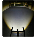 Lampka rowerowa przednia z wyświetlaczem M8