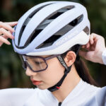 Kask rowerowy z zapięciem magnetycznym LK-79PL